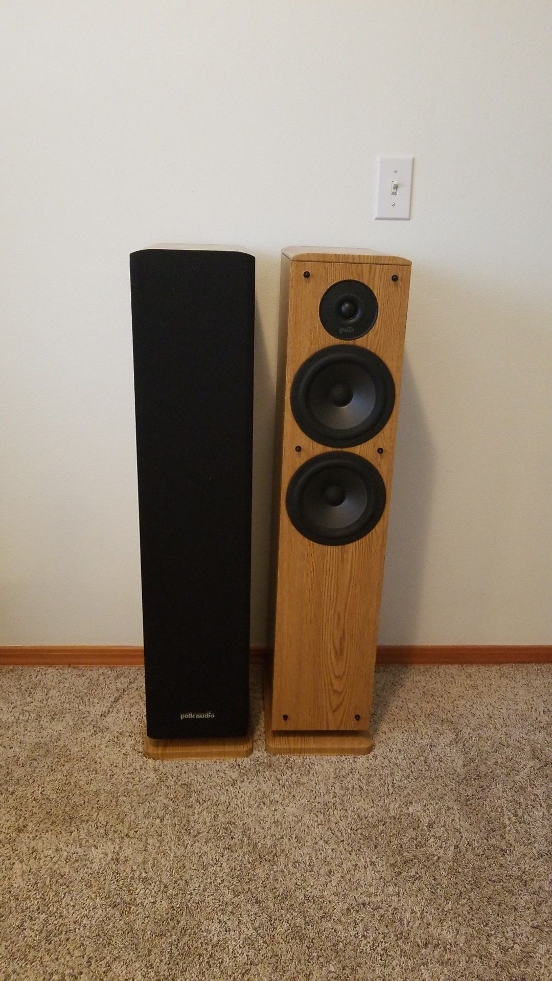 POLK AUDIO RT12 "Dynamic Balance" Tower Speakers