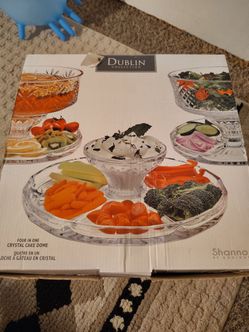 Dublin collection four in one crystal cake dome