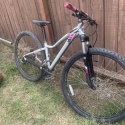 Women’s Mountain bike