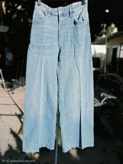 High- waisted Wide Leg Jeans