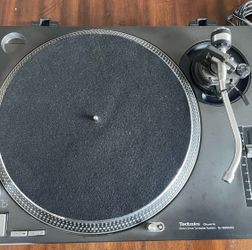 Original black technics 1200