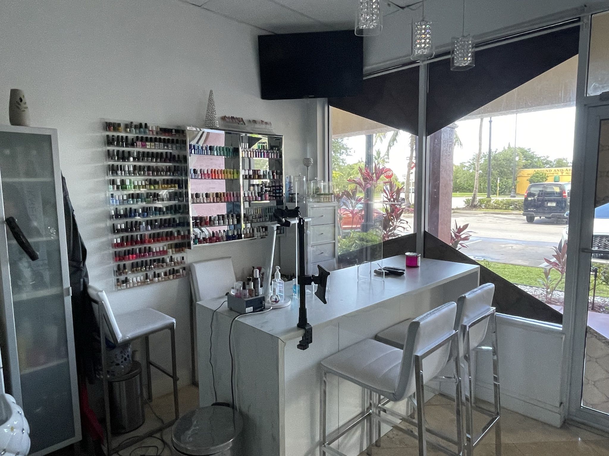 Salon Equipment For Sale for Sale in Fort Lauderdale, FL OfferUp