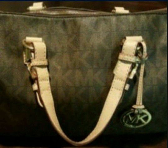 Large Michael Kors Grayson Bag And Wallet