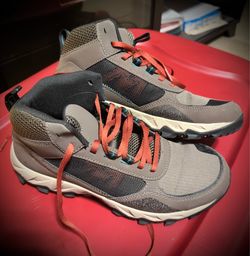 Columbia Hiking Sneakers