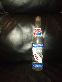 COLLECTORS PEPSI-COLA COMMEMORATIVE BOTTLE