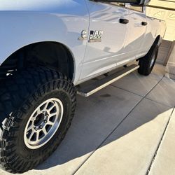 Maxxis RAZR MT Wheels  Set of 5