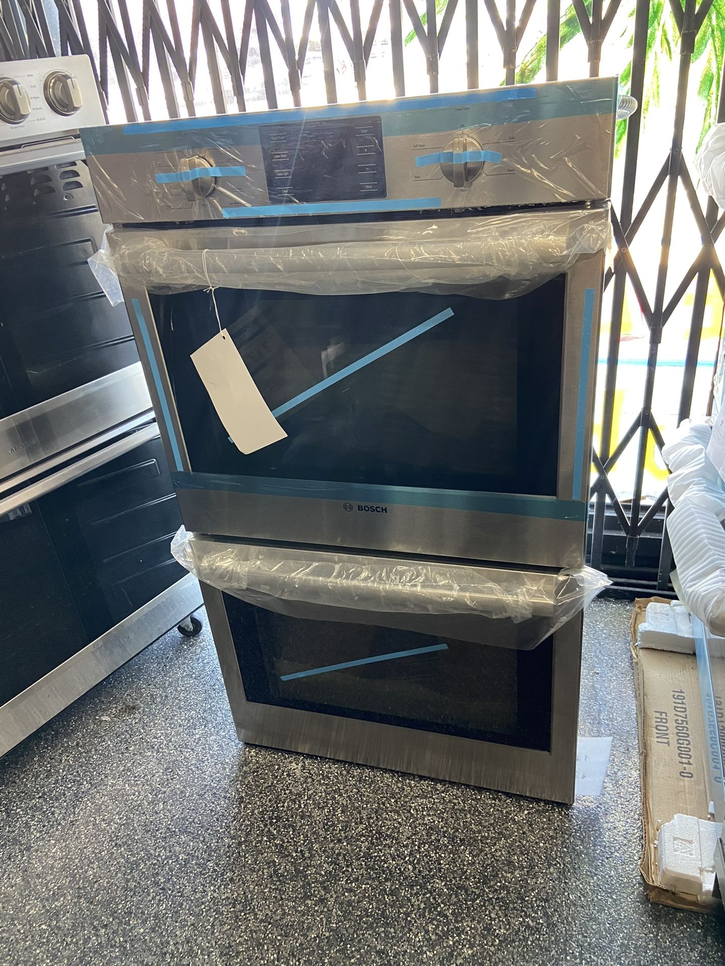 Stainless Steel Bosch 500 Series Double Oven Electric 30” Wide