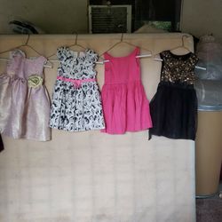 Vestidos Para Niña  Size 6y7 En Muy Buenas Condiciones 