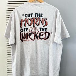 Vintage Oklahoma Sooners Vs Texas Longhorns Collegiate Football ‘CUT THE HORNS OFF ALL THE WICKED’ SOONERS FANS T-shirt