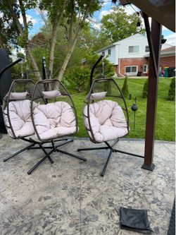Egg Swinging Chairs