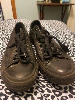 Converse Size 4.5 men's, 6.5 women's