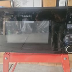 Frigidaire 1100w Microwave Oven 