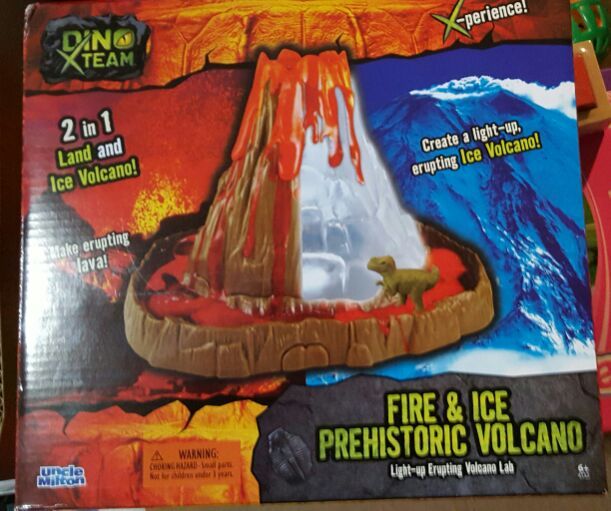 Uncle Milton Dino X Team Fire and Ice Prehistoric Volcano Kit