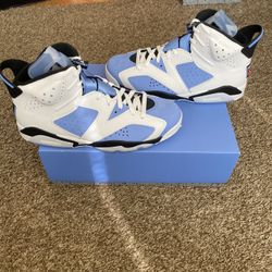 Air Jordan 6 Retro University Blue Size 11