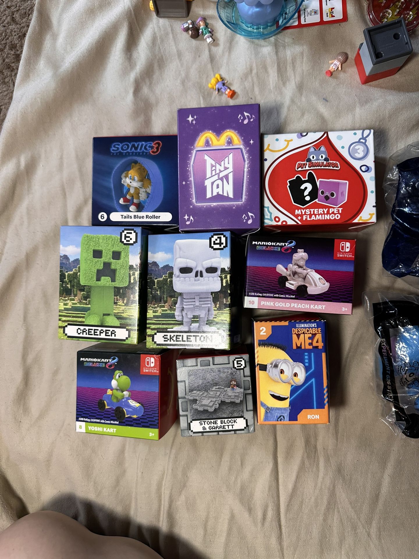 11 unopened mcdonalds toys - collectors  