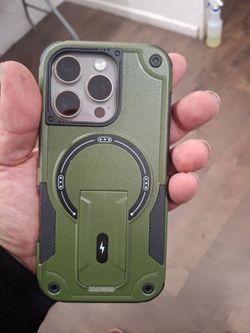 IPHONE PRO 15 (LOCKED)