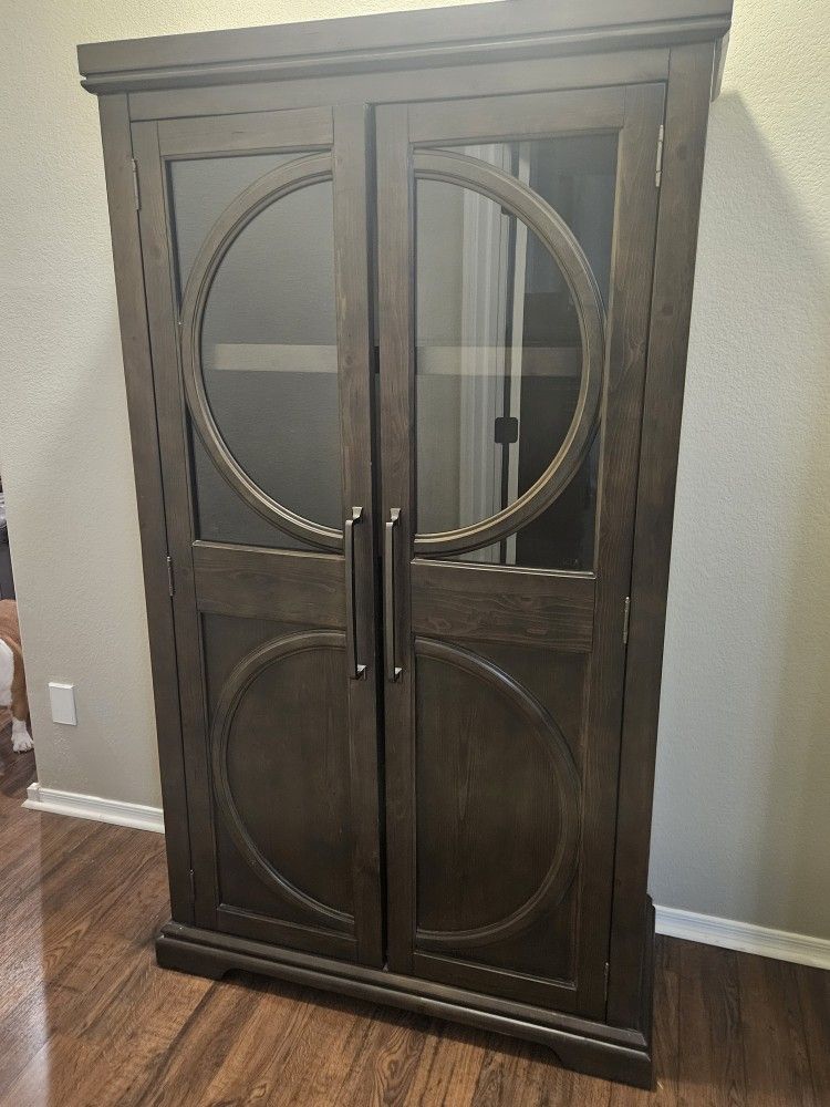 Storage Caninet