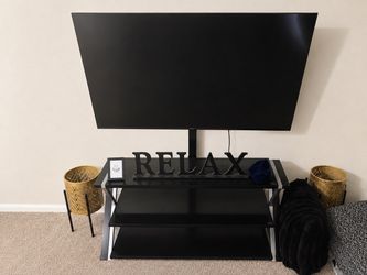 Henson Roku 50 inch Flatscreen