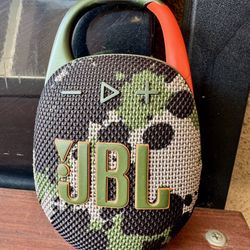 JBL Clip 5 Portable Bluetooth Speaker 