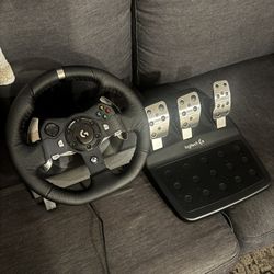 Logitech G920 Steering Wheel Xbox