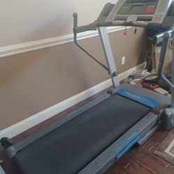 Treadmill 