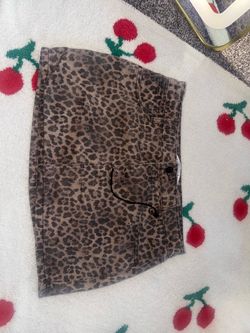 Leopard skirt