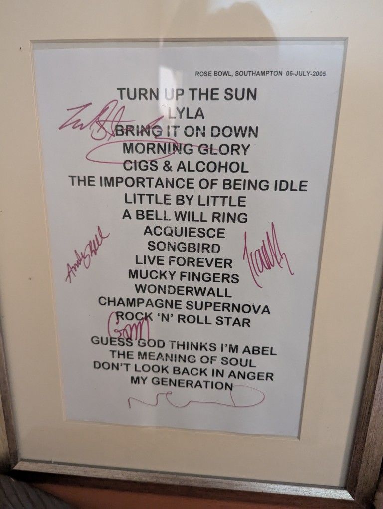 Oasis 2005 Play List Signed By The Band