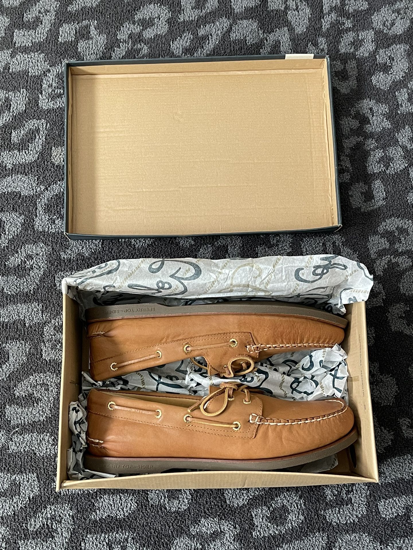 Sperrys Size 13