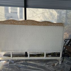 King Size Bed Pier One Ivory Wicker  With Matching End Tables 150 