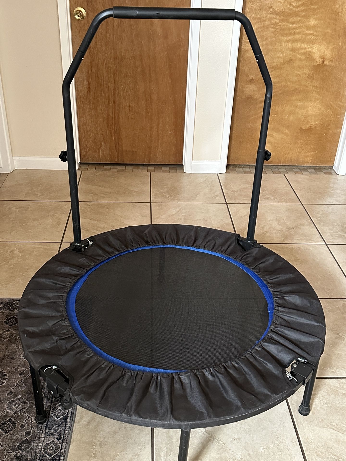 Fitness Trampoline With Adjustable Handrail