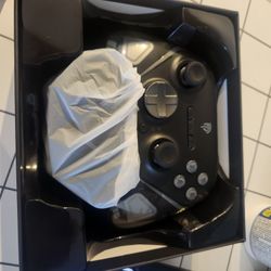 Multiplatform Gaming Controller 