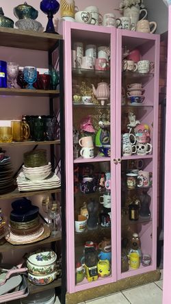 Pink Customized Glass Shelf 