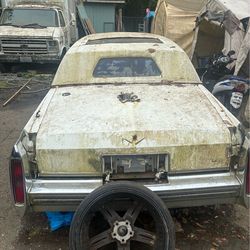 Cadillac limo $250 or if you can haul it away come get it today!