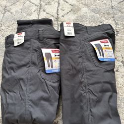 Brand new Wrangler Fleece-lined Pants Straight Leg Style Sizes 29x30 And 30x30
