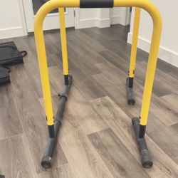 Dip Stand Station Body Press Bar with Safety Connector