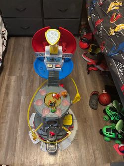 Paw patrol little house with all the paw patrol