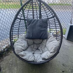 Hanging Egg Chair 