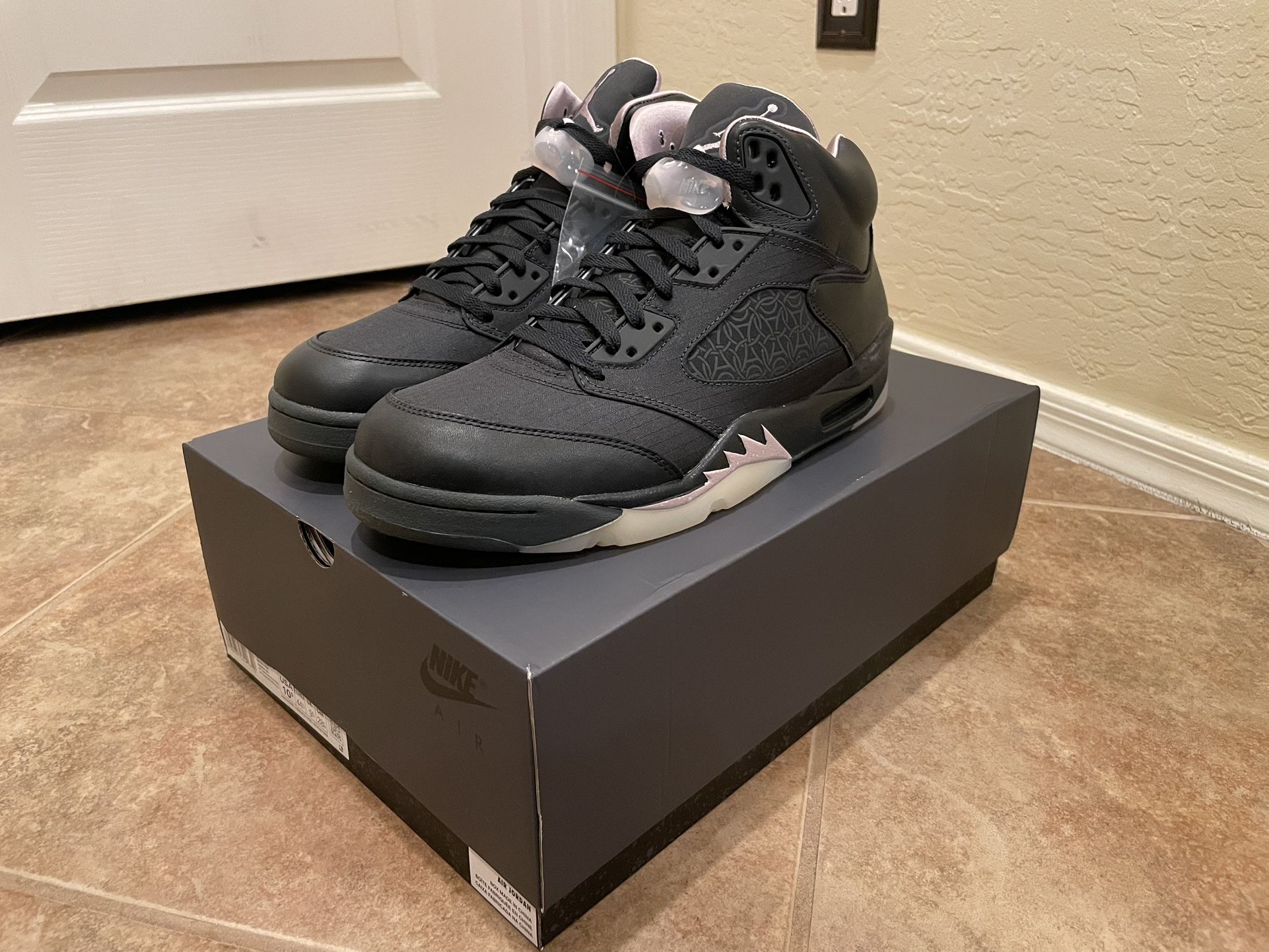 Air Jordan 5 Retro x Paris Saint-Germain Off Noir