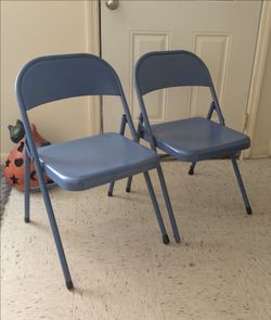 Set of 2 Blue Metal Folding Chairs - Sturdy & Clean