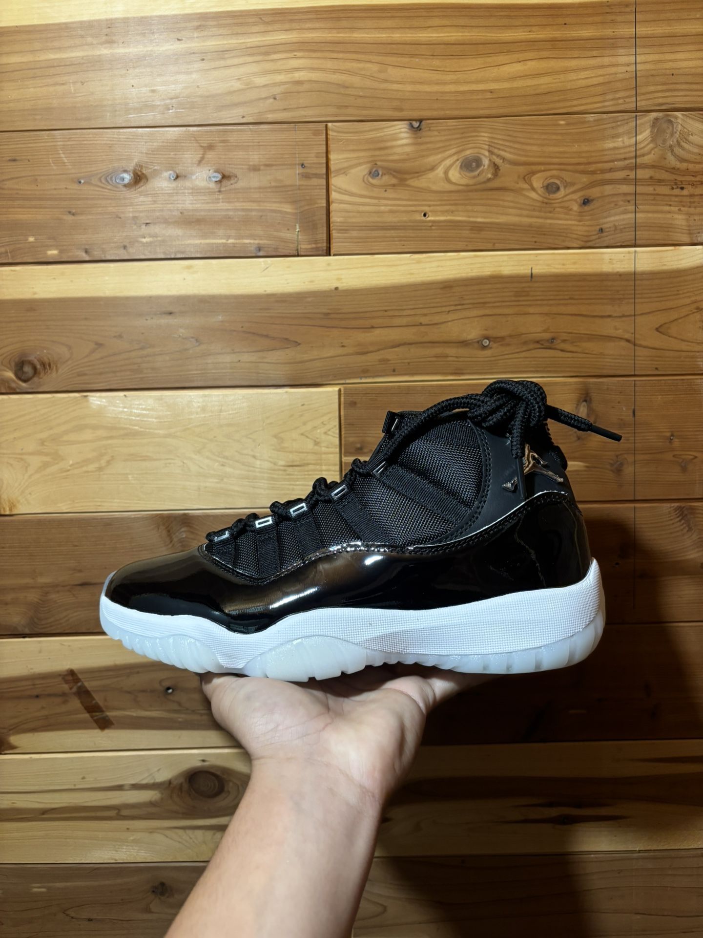 Jordan 11 Jubilee High Size 9.5