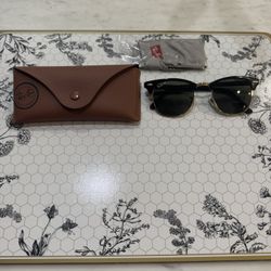 Ray-Ban Clubmaster Black & Gold Polarized Sunglasses