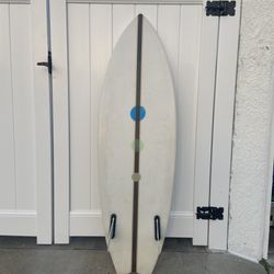 5’6 Twin Surfboard 