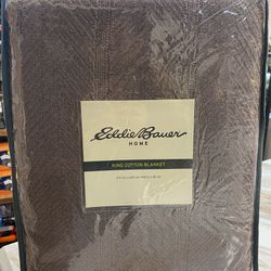{ONE} KING Herringbone Cotton blanket by Eddie Bauer. Color: mushroom. 100% Cotton. Machine washable. MSRP: $92. Our price: $26 + Sales tax