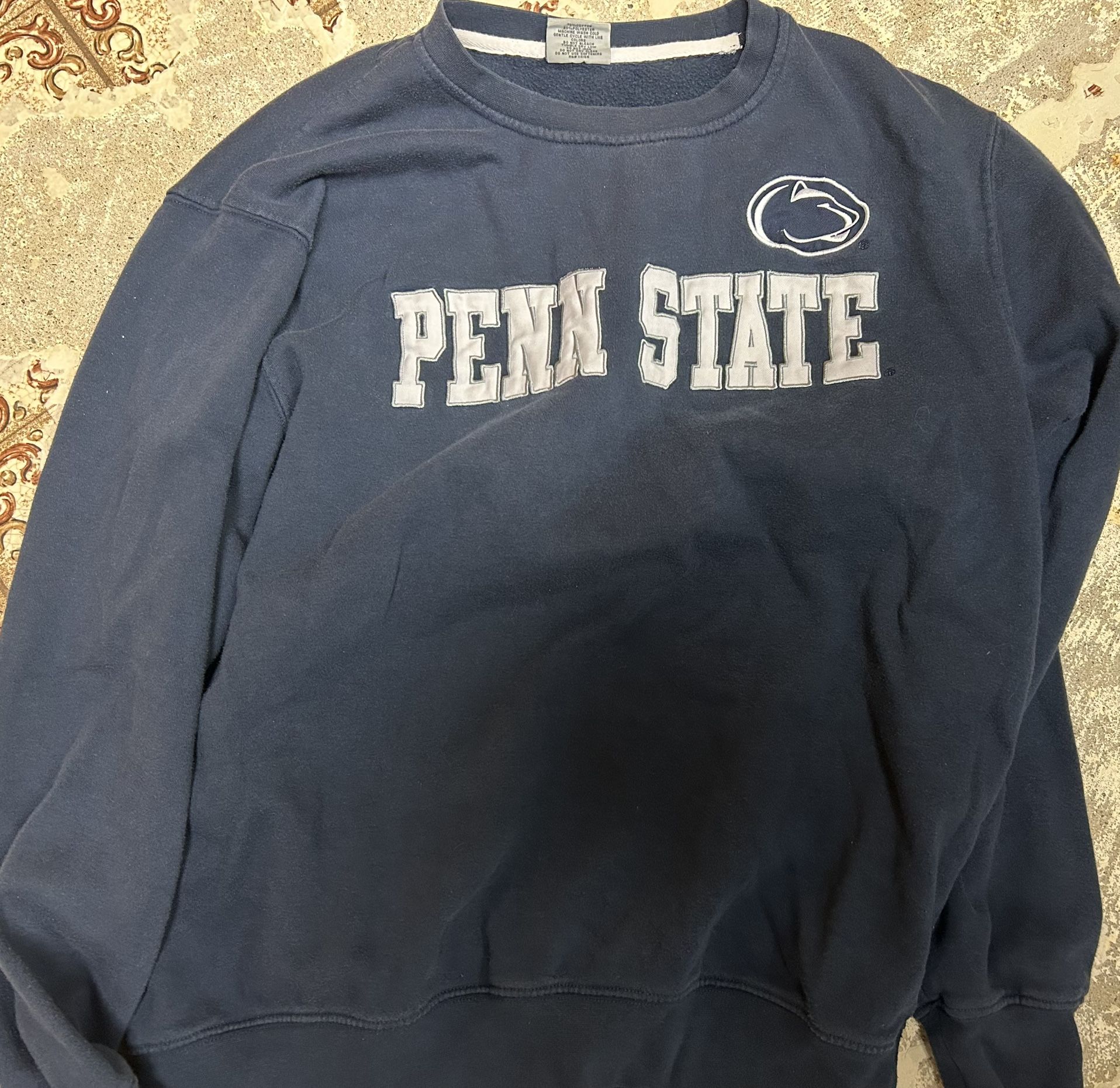 Navy blue Penn State crewneck sweatshirt large