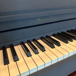 Howard Piano