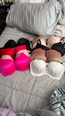 Lot of 13 34DD Victorias Secret Bras