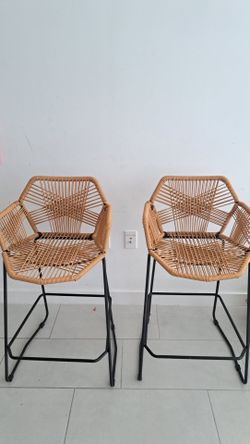 2 x Cane/wicker Bar stools