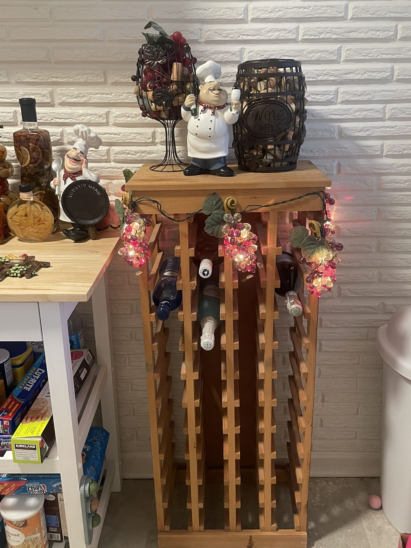 Chef/ Wine Decor