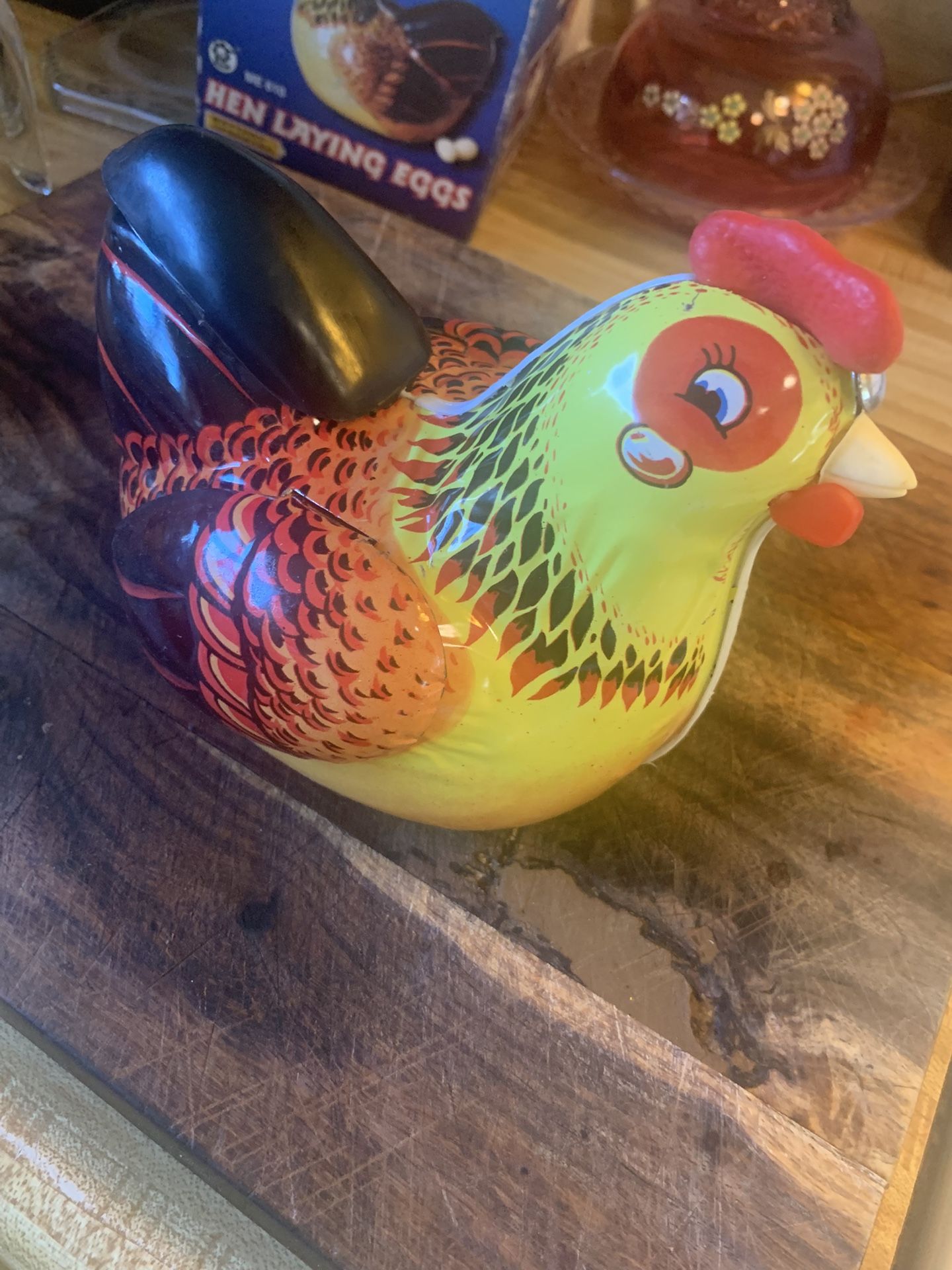 Vintage Tin Hen Toy