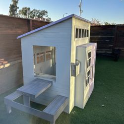 Kid Kraft outdoor Wooden Playhouse